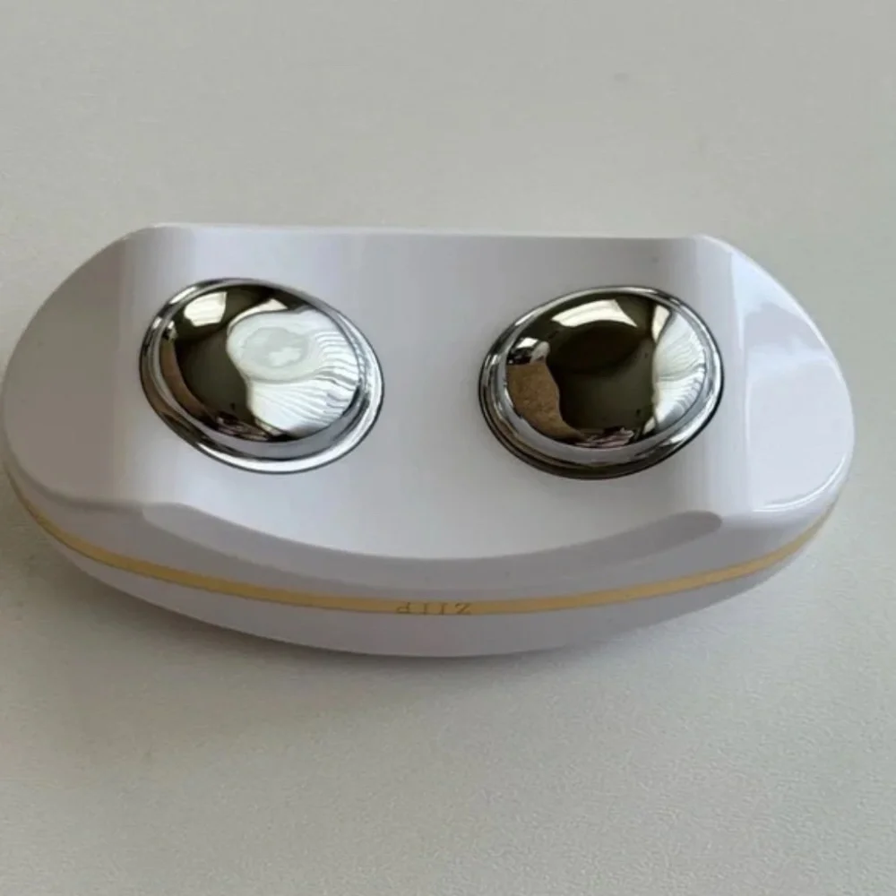 ZIIP Microcurrent Facial Device - Picture 1 of 6